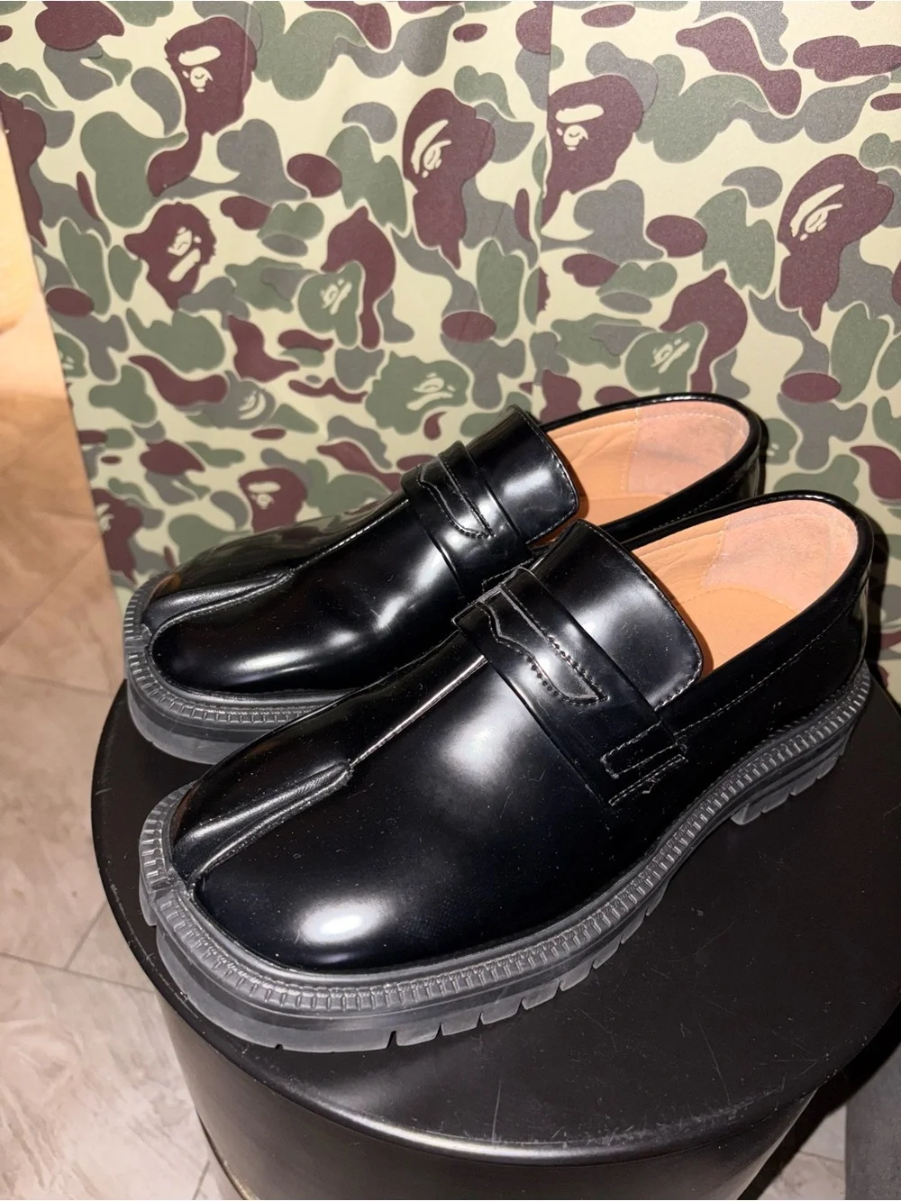 Men's Split-Toe Black Leather Loafers